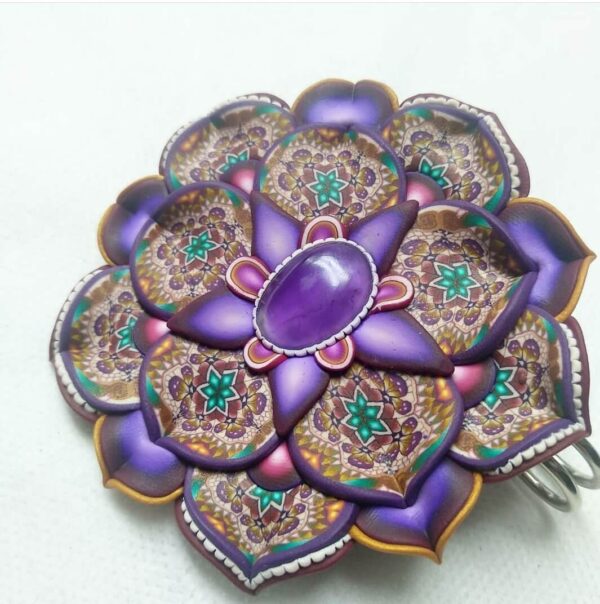 Broche Burton